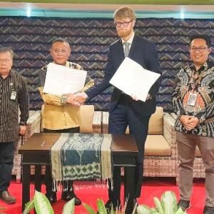 Pj Sekda NTB, membuka Sosialisasi Masterplan Energi.