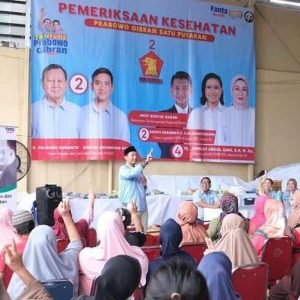 TKN Prabowo-Gibran gelar pemeriksaan kesehatan gratis.