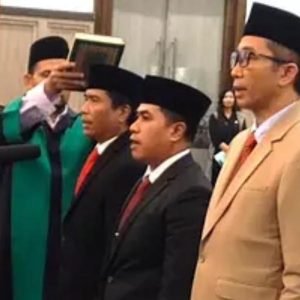 Bupati Lombok Tengah, H Lalu Pathul Bahri, S.Sos., melantik Direksi Perusahaan Umum Daerah Air Minum Tirta Ardhia Rinjani (Perumda Tiara) Kabupaten Lombok Tengah.