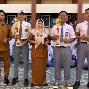 Mengawali bulan September, SMAN 9 Mataram memberikan kabar gembira. Dimana siswa siswinya dapat memperoleh berbagai prestasi baik tingkat kota maupun provinsi.