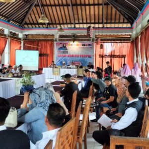 Koalisi Parpol Pengusung Rintun mengelar rapat koordinasi partai koalisi pengusung di Ujung Landasan Lombok Barat Selasa (3/9).