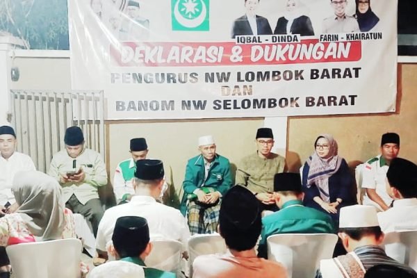 Pengurus Nahdlatul Wathan (NW) Kabupaten Lombok Barat menggelar Deklarasi dukungan untuk Calon Bupati dan bakal Wakil Bupati Lombok Barat Nuavar Furqani Farinduan alias Farin dan Hj Khairatun Fauzan Khalid (Rintun).