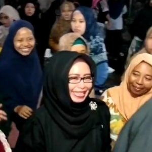 Bunda Nanik berani menjamin jika Paket Rintun bisa diuji kualitas dan sepak terjangnya akan mampu menjadi pemimpin terbaik bagi Lombok Barat.