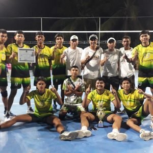 Tim Bank NTB Syariah juarai Open Turnamen Voli Ball Lombok Bangkit IV yang diselenggarakan Sabtu (28/9) malam di Lapangan Turuwai Pujut Lombok Tengah NTB.