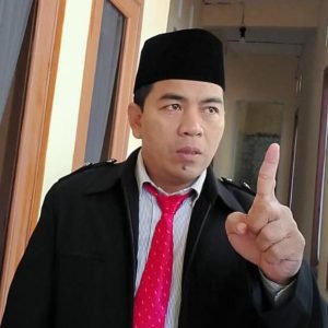 H Moh Tohri Azhari SH Kuasa Hukum Rintun akan mengajak Dewan Pers untuk melacak identitas wartawan tersebut untuk meminta pertanggungjwabannya yang dinilai sangat mencemarkan nama baik Rintun.