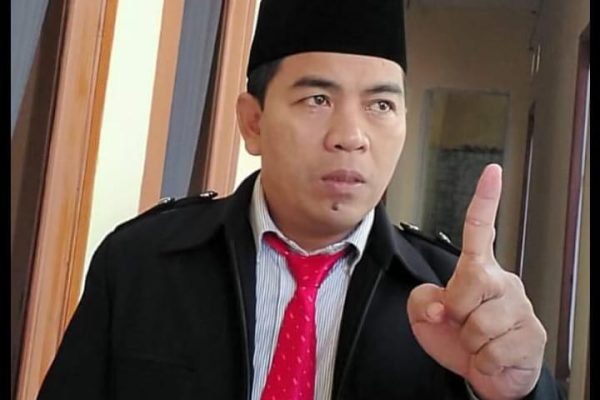 H Moh Tohri Azhari SH Kuasa Hukum Rintun akan mengajak Dewan Pers untuk melacak identitas wartawan tersebut untuk meminta pertanggungjwabannya yang dinilai sangat mencemarkan nama baik Rintun.