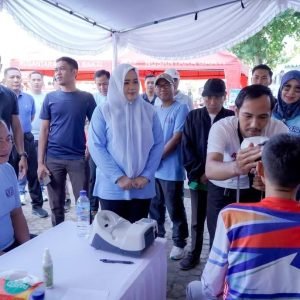 Gubernur NTB H Lalu Muhamad Iqbal menegaskan bayar pajak itu kewajiban dan para penunggak tak pantas mendapatkan reward.