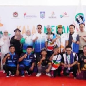 Antusias Wali Kota Banjarmasin H M Yamin HR beserta istri dampingi atlet selama berlaga di FORNAS VIII NTB.