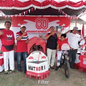 Dalam memeriahkan perayaan HUT RI ke 80, warga Tanam Kapitan menggelar berbagai lomba yang hadinya dibagikan saat acara puncak Selasa (18/8) pagi.