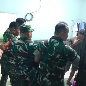 Hasil sinergi kuat antara TNI dan Polri berbuah penangkapan tiga orang dan penyitaan barang bukti narkotika jenis sabu, Senin (15/09/25).