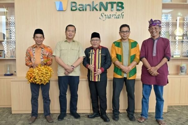 Pemprov NTB dan Pemkab Lombok Utara terus berikhtiar dan memaksimalkan setiap peluang kurma KLU mendunia.
