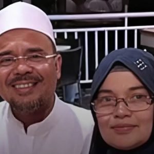 Istri Habib Rizieq tutup usia