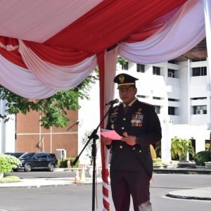 Danrem 162 Wira Bhakti Brigjen TNI Agus Bhakti pada peringatan Hari Bela Negara (Diskominfotik)