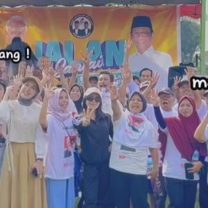 Jalan Santai bersama Relawan Ganjar-Mahfud NTB.