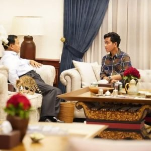 Gibran Rakabuming berkunjung ke kediaman Prabowo Subianto di Kartanegara (screenshot Instagram Prabowo)